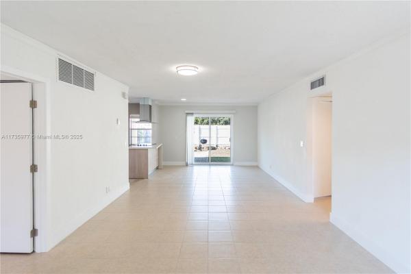 Palm-Aire Village, 3031 NW 68th St #12F, Fort Lauderdale, Florida 33309, image 1