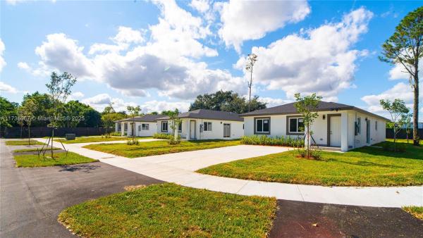 Silver Palm Park, 22828 SW 122nd Ct, Goulds, Florida 33170, image 1