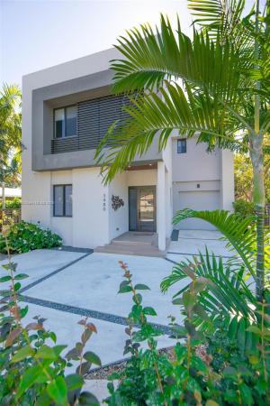 Frow Homestead, 3480 Oak Ave, Miami, Florida 33133, image 1