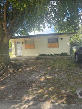 Rucks Park, 457 NE 140th St #1, North Miami, Florida 33161, image 1