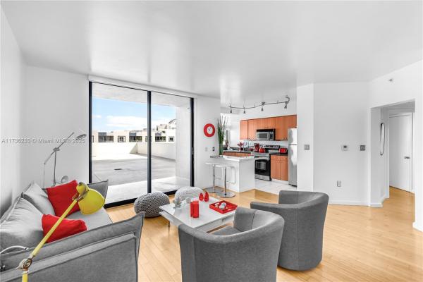 The Waverly At South Beach, 1330 West Ave #411, Miami Beach, Florida 33139, image 2