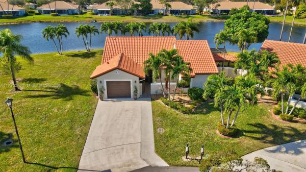 Columbia Square, 1 Columbia Ct, Deerfield Beach, Florida 33442, image 1