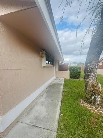 Kendalaire Villas, 15695 SW 76th Ln #A101, Kendall West, Florida 33193, image 3