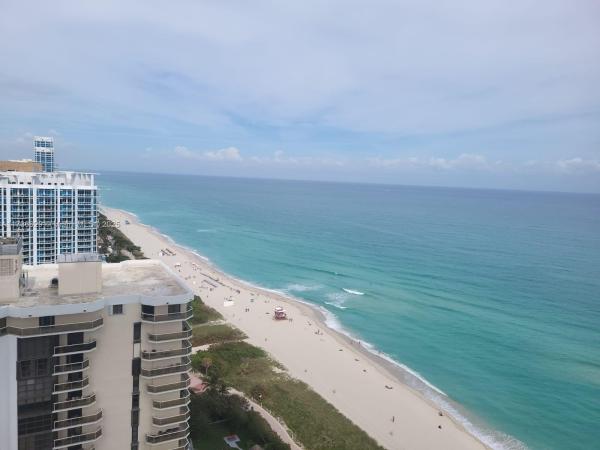 Akoya, 6365 Collins Ave #2511, Miami Beach, Florida 33141, image 1