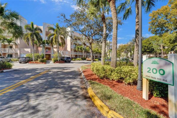 Sunrise Lakes 4, 2541 N Nob Hill Rd #202, Sunrise, Florida 33322, image 1