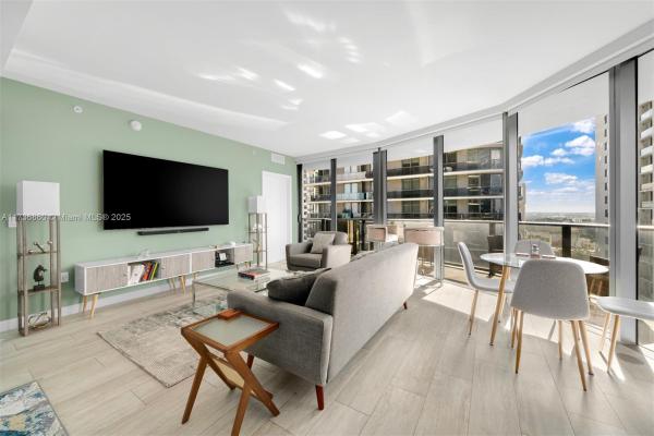 Brickell Heights East, 45 SW 9th St #2608, Miami, Florida 33130, image 2
