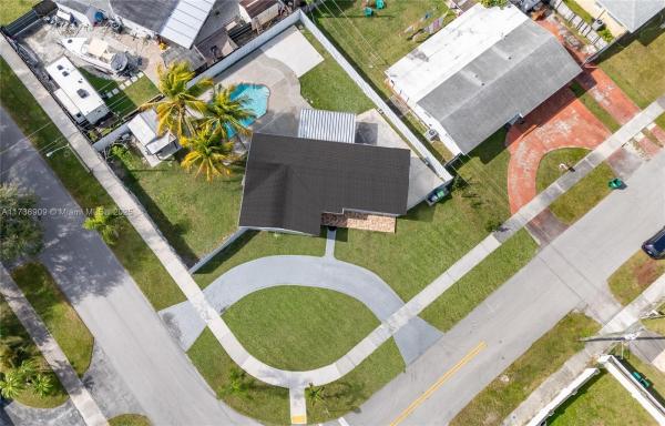 Pine Tree Manor, 9470 N Dana Rd, Cutler Bay, Florida 33157, image 1