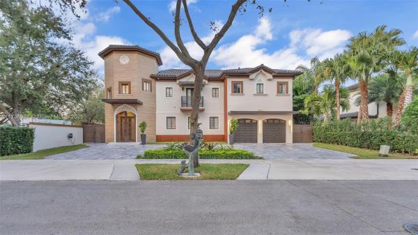 Castles At West Lakes, 7813 NW 165th St, Miami Lakes, Florida 33016, image 1