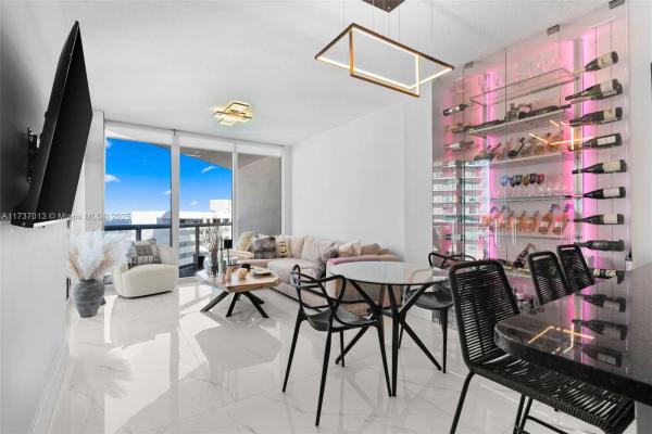 Platinum, 480 NE 30 St #904, Miami, Florida 33137, image 1