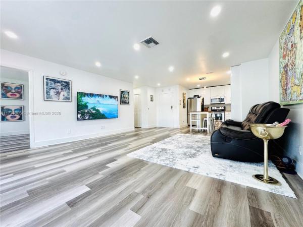 Sailboat Cay, 13499 Biscayne Blvd #PH1705, North Miami, Florida 33181, image 1