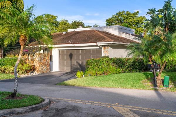 The Greens Of Emerald Hills, 72 Ivy Rd, Hollywood, Florida 33021, image 1
