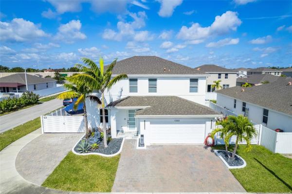 AH At Turnpike South, 13331 SW 272nd Ln, Naranja, Florida 33032, image 1