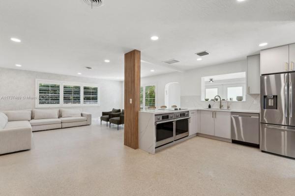 Hollywood Lakes, 951 Buchanan St, Hollywood, Florida 33019, image 1