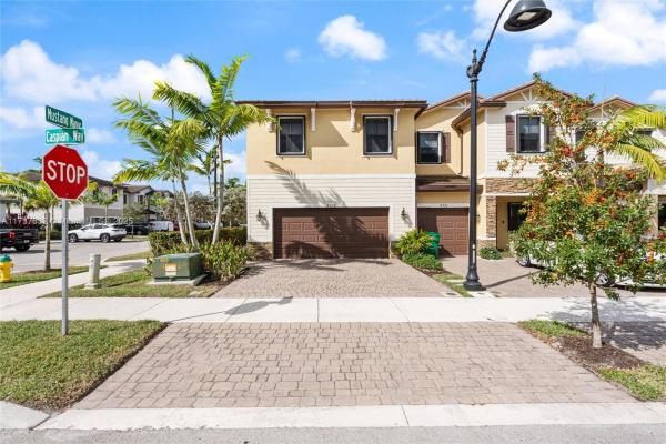 Palomino Lake, 4735 Caspian Way, Davie, Florida 33314, image 1