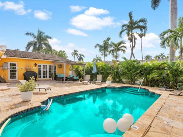 Hollywood Homesites High School, 1407 Coolidge St, Hollywood, Florida 33020, image 1