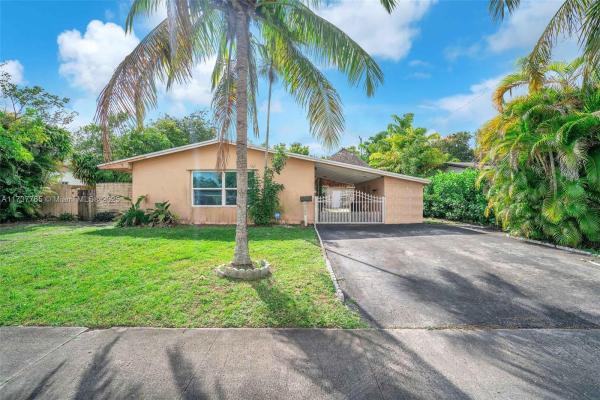 Fleetwood Manor, 6520 Garfield St, Hollywood, Florida 33024, image 1