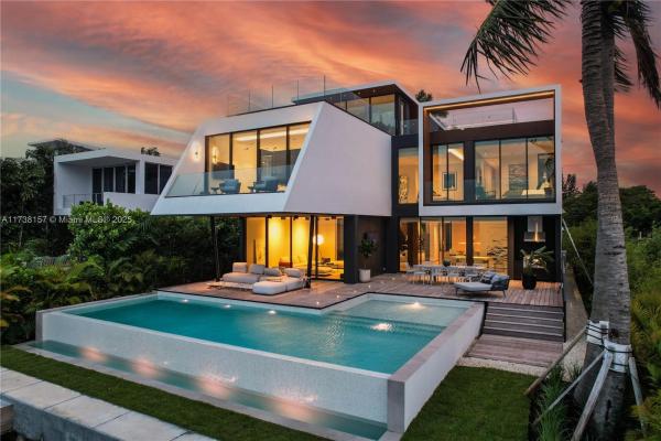 San Marco, 1369 N Venetian Way, Miami, Florida 33139, image 1