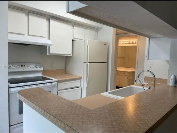 Sun Vista Gardens, 5686 Rock Island Rd #123, Tamarac, Florida 33319, image 1