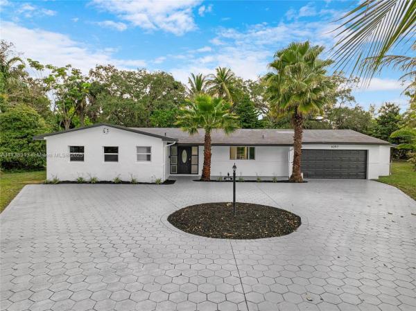 Plantation Gardens, 6297 Pine Ter, Plantation, Florida 33317, image 1
