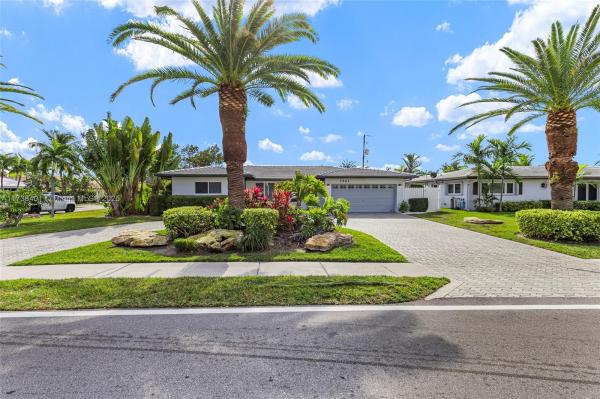 Lake Placid, 2964 NE 36th St, Lighthouse Point, Florida 33064, image 1