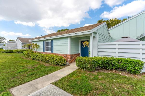 Village Homes At Country Walk, 13795 SW 147th Cir Ln #3-12, Kendall West, Florida 33186, image 1