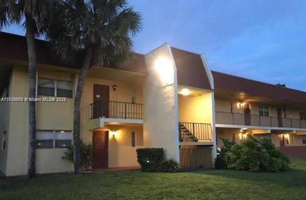 Versailles Gardens, 8000 Fairview Dr #306, Tamarac, Florida 33321, image 1