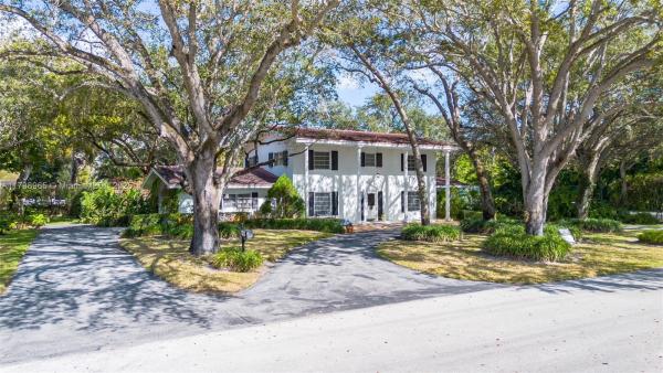 Pinecrest Residential, 7455 SW 116th St, Pinecrest, Florida 33156, image 1