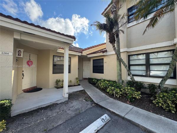Villa Homes At The Moors, 6308 NW 170th Ter #6308, Hialeah, Florida 33015, image 1