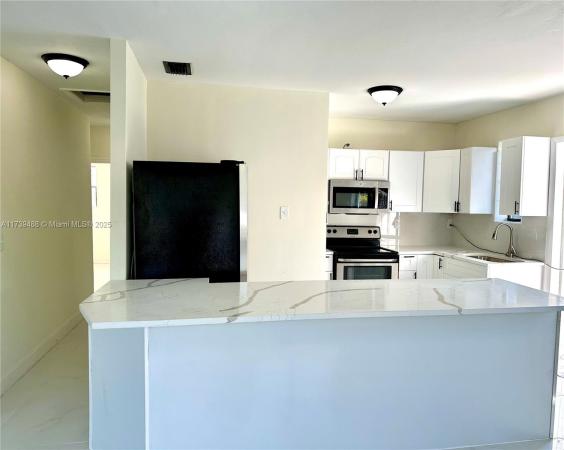 Hialeah Heights, 2932 NW 58th St, Brownsville, Florida 33142, image 1