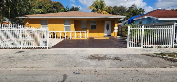 Orchard Villa, Miami, Florida 33142, image 1