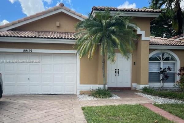 16654 SW 103rd Ln, Unincorporated Dade County, Florida 33196, image 1