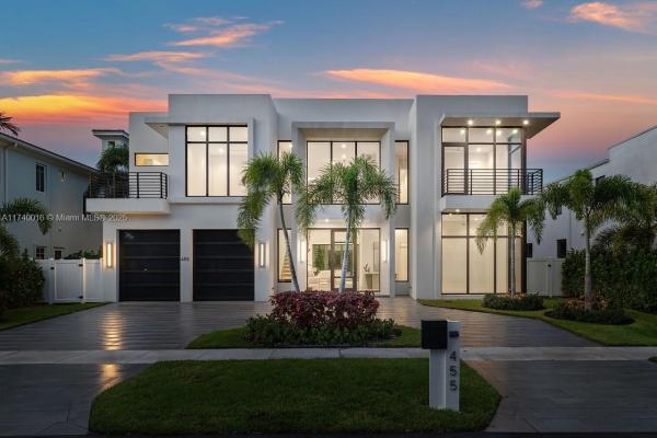 Boca Villas, 455 NE 4th St, Boca Raton, Florida 33432, image 1