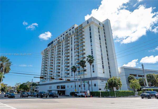 Sailboat Cay, 13499 Biscayne Blvd #807, North Miami, Florida 33181, image 1