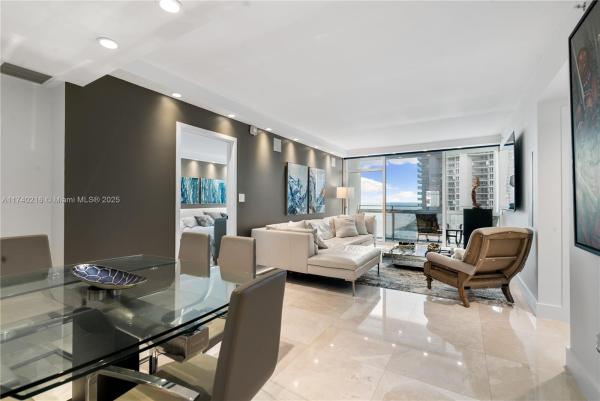 Central Carillon Beach, 6801 Collins Ave #1108, Miami Beach, Florida 33141, image 3