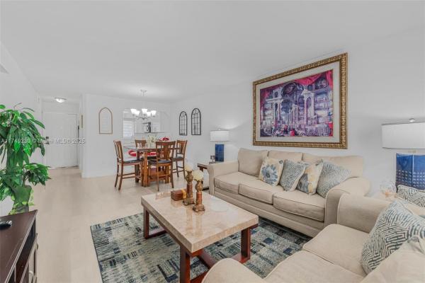 Jeannie Gardens, 7011 W 29th Ave #118, Hialeah, Florida 33018, image 1