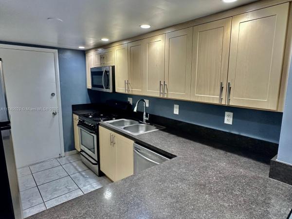 Amli Joya, 8101 SW 73rd Ave #2, Glenvar Heights, Florida 33143, image 1