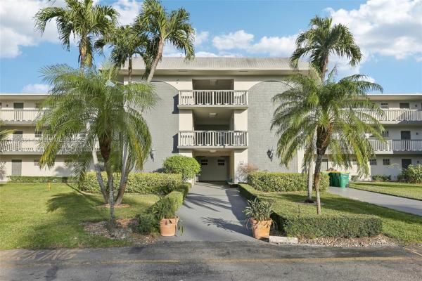 Hillcrest, 1001 Hillcrest Ct #209, Hollywood, Florida 33021, image 1
