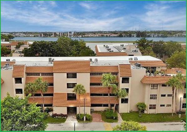 Summertree Village, 511 Ives Dairy Rd #102-6, Ives Estates, Florida 33179, image 1