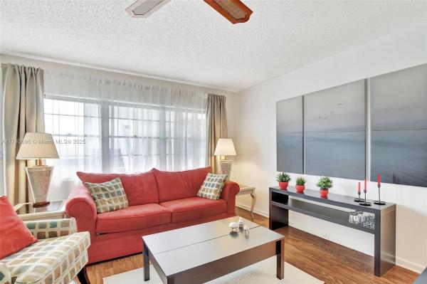 Harwood, 3034 Harwood D, Deerfield Beach, Florida 33442, image 3