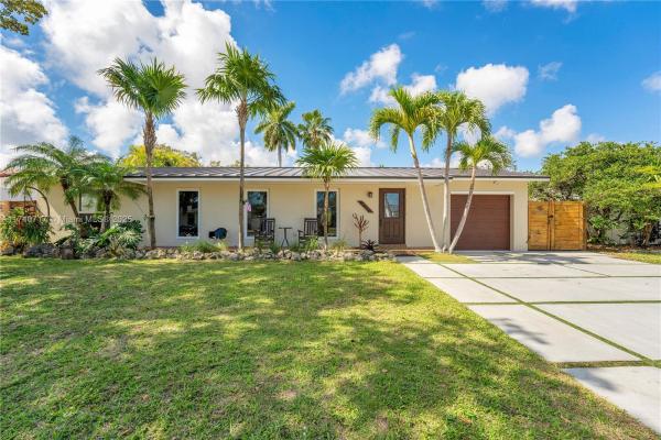 Bel Aire, 17914 SW 89th Pl, Palmetto Bay, Florida 33157, image 1
