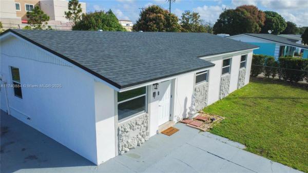 Center Estates At Carol City, 2901 NW 179th St, Miami Gardens, Florida 33056, image 1