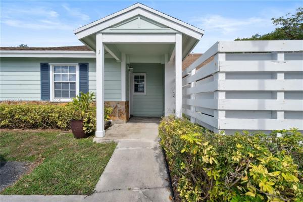 Village Homes At Country Walk, 13725 SW 147th Cir Ln #1-31, Kendall West, Florida 33186, image 1