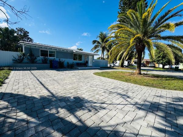 Miramar Tropical, 2310 Kingston Dr, Miramar, Florida 33023, image 3