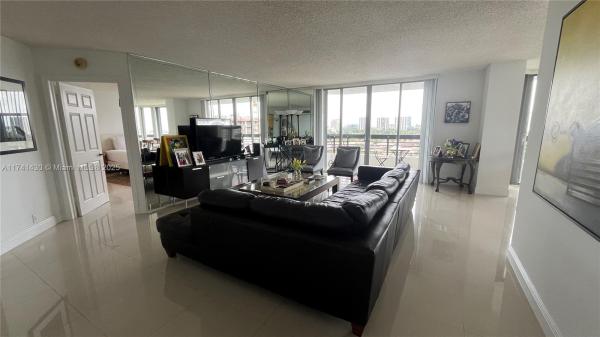 Mystic Pointe Tower 400, 3500 Mystic Pointe Dr #1405, Aventura, Florida 33180, image 1