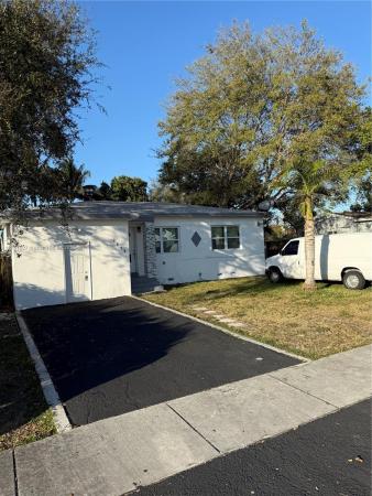Kirkpatrick, 1375 NE 129th St, North Miami, Florida 33161, image 1