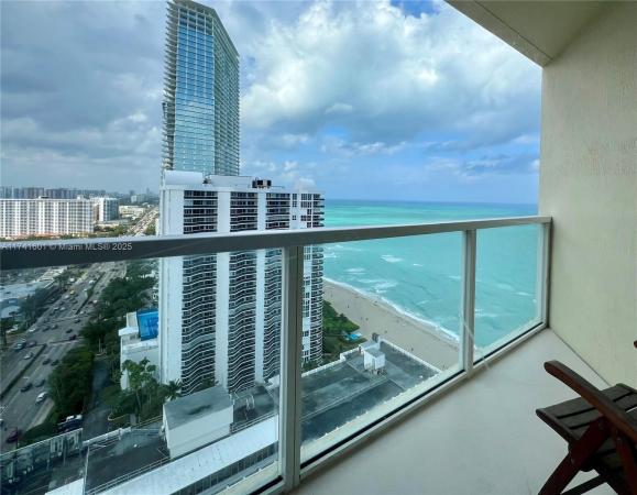 La Perla, 16699 Collins Ave #2806, Sunny Isles Beach, Florida 33160, image 1