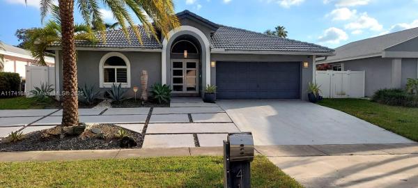 Ocean View Golf, 414 SE 3rd Pl, Dania Beach, Florida 33004, image 1