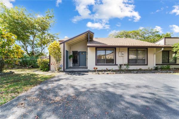 11356 SW 116th Terrace Rd, Miami, Florida 33176, image 1