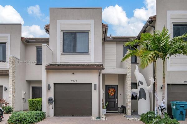 Via Ventura, 20920 NE 8th Ave 0, Ojus, Florida 33179, image 1