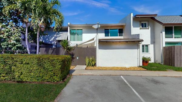 Snapper Creek Townhouses, 10965 SW 70th Ter #10965, Kendall, Florida 33173, image 1